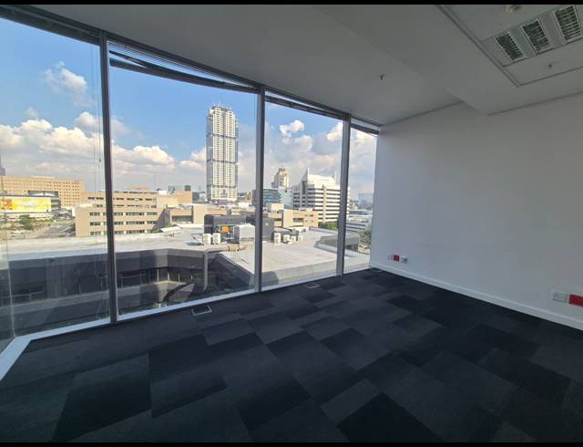 1,742M² OFFICE TO LET IN SANDTON CENTRAL